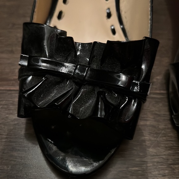 Enzo Angiolini black patten leather peep toe heel size 8 - Picture 6 of 6